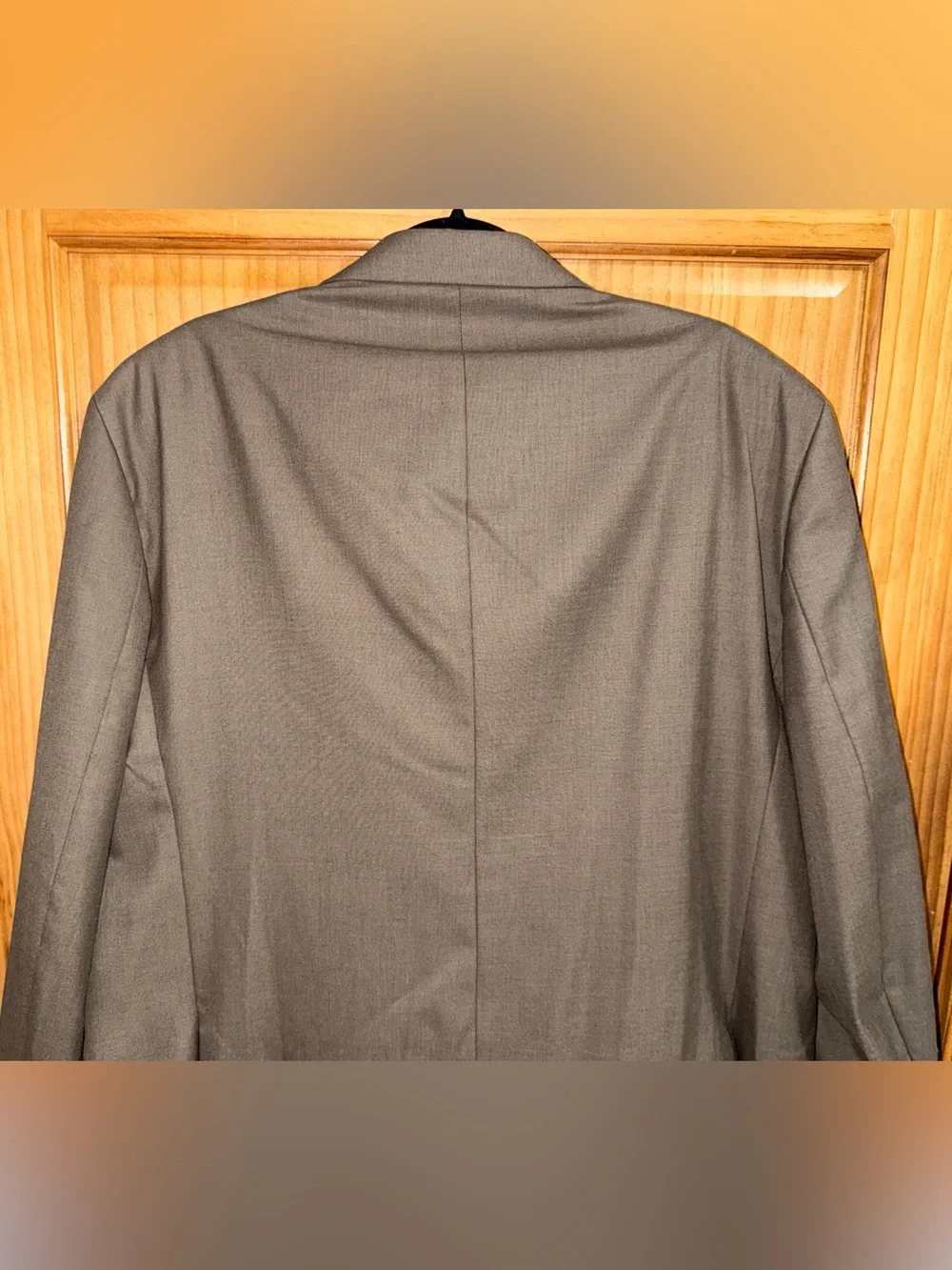 Geoffrey Beene 2 Piece Suit w/2 Button Jacket & Flat Front Pants-Dark Taupe-EC